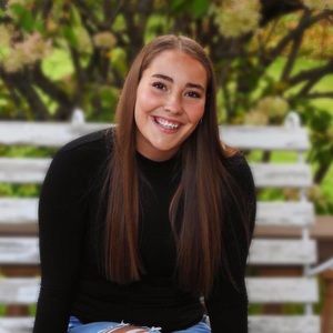 Meet your Posher, Phoebe